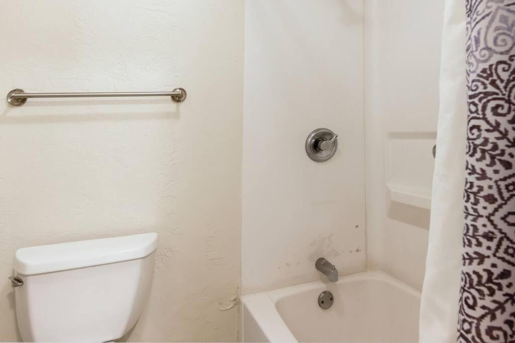 Lovely 1 Bedroom With Kitchen, Free Wifi & Parking Kapa'a Eksteriør billede
